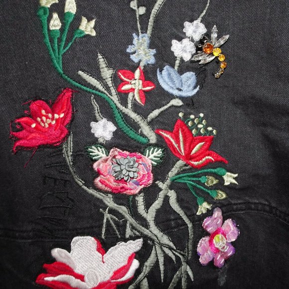 Bershka Embroidered Black Denim Jacket Floral Raw Hem - Picture 7 of 8